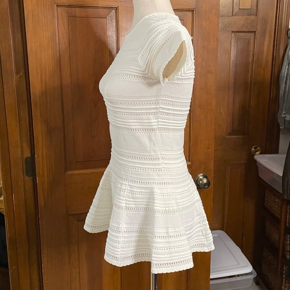 Gracia White Short Sleeve Top NWT - Picture 3 of 11
